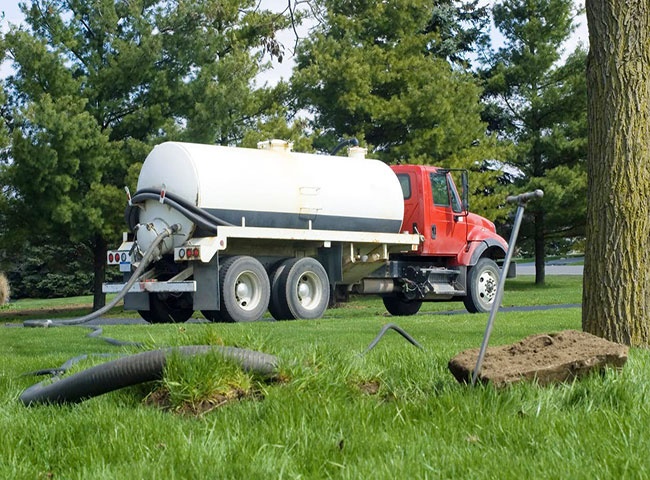 R&uacute;t hầm cầu quận 1 gi&aacute; rẻ cam kết triệt để 100% kh&ocirc;ng mất vệ sinh