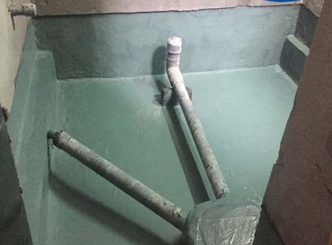 Xử lý xi măng trong đường ống thoát nước sau xây dựng.