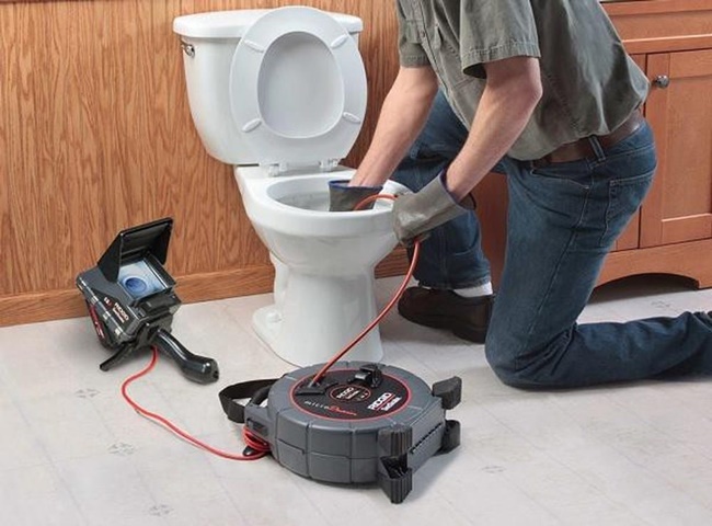 Th&ocirc;ng bồn cầu quận B&igrave;nh Thạnh thi c&ocirc;ng nhanh ch&oacute;ng v&agrave; sạch sẽ