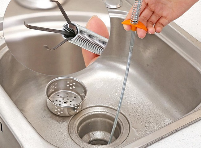 Dụng cụ th&ocirc;ng bồn rửa b&aacute;t th&ocirc;ng minh.