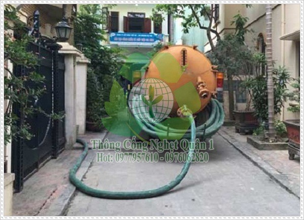 H&uacute;t bể phốt tại Định C&ocirc;ng