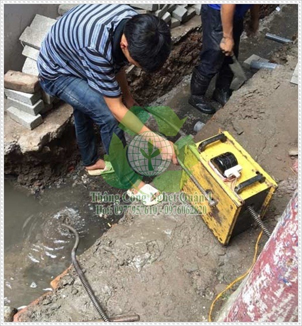 H&uacute;t bể phốt huyện S&oacute;c Sơn.